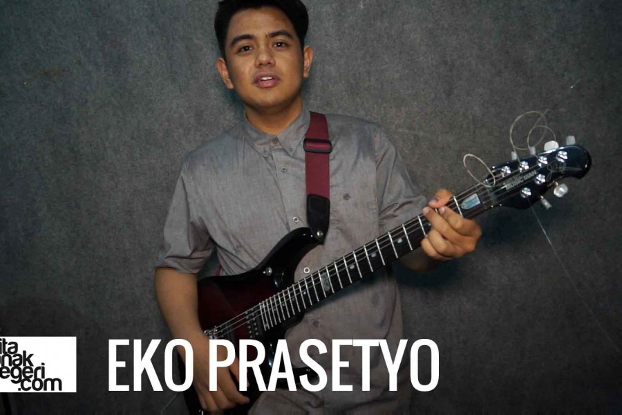 Belajar Gitar Elektrik : Eko Prasetyo – Picking, Fingering, & Shredding