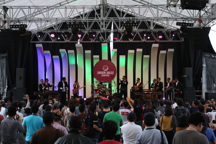 JAVA JAZZ FESTIVAL 2015 – FIRST DAY