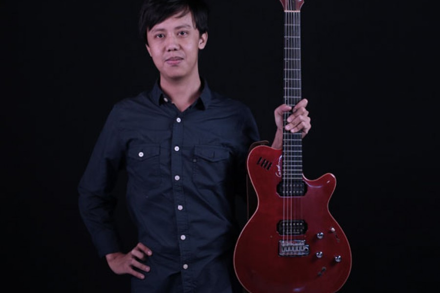 Belajar Gitar Elektrik : Dasar Chord 7 – Aditya Bayu