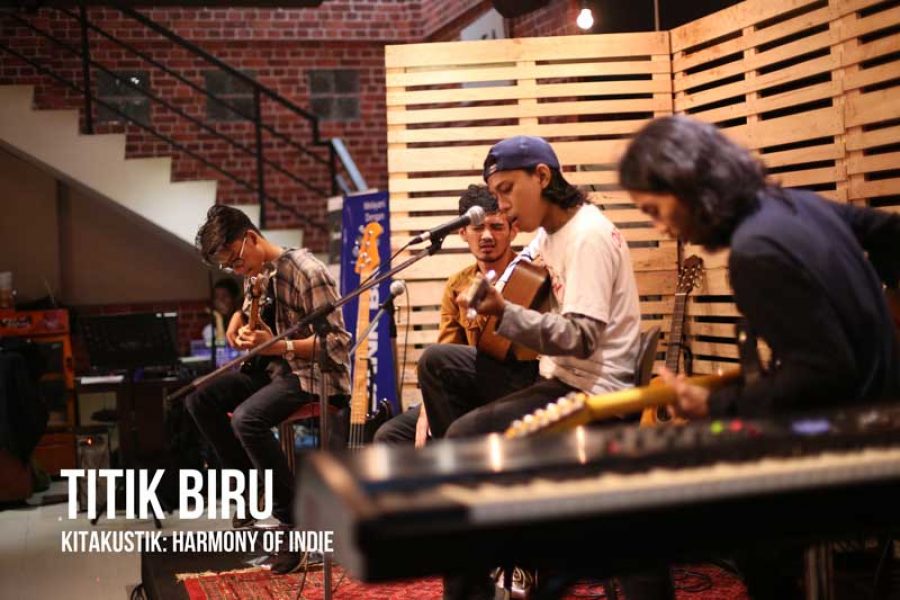 KITAKustik : Titik Biru