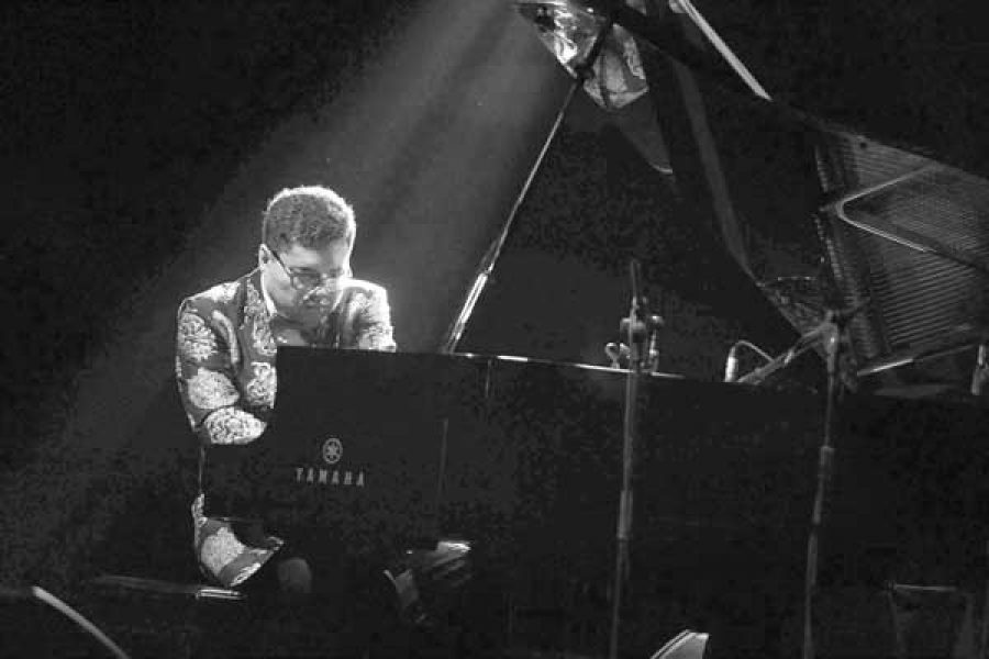 [KITAPedia] Ananda Sukarlan, Autisme dan Difabel