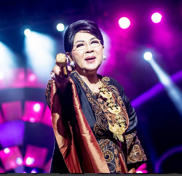 Titiek Puspa Sang Legenda