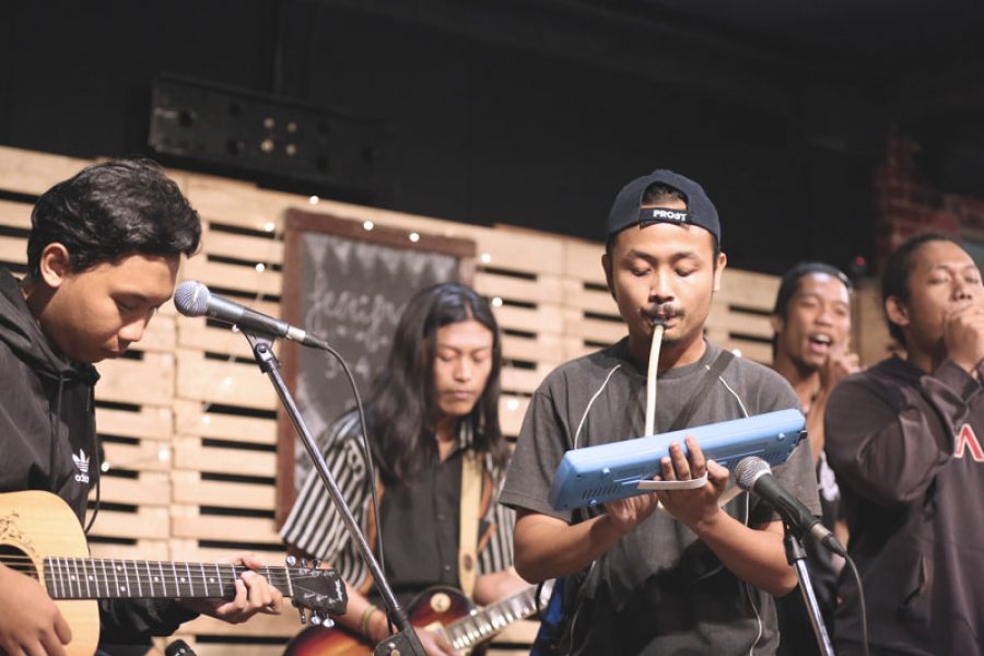 [KITAKustik] Sudhobool, Band Orkes Unik Nan Menggelitik