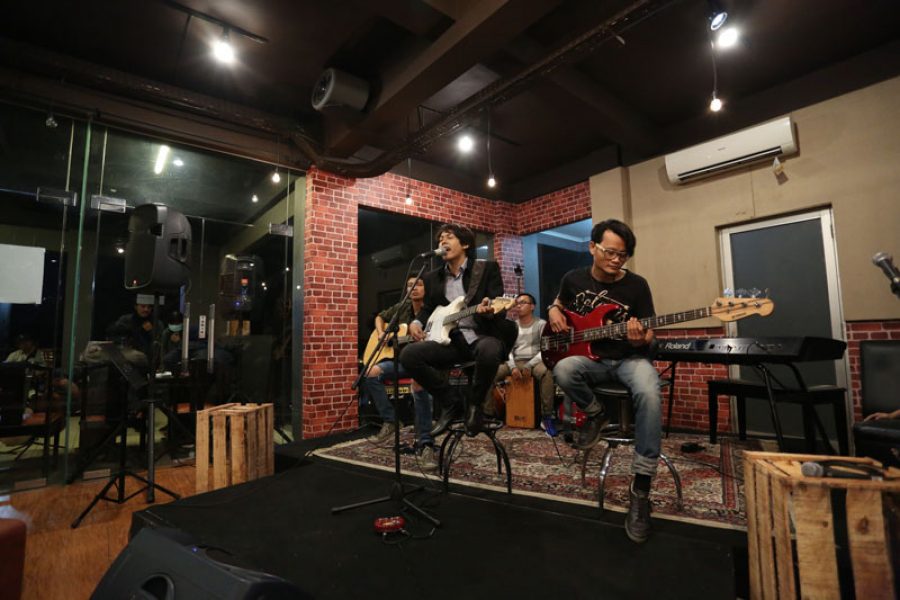 KITAKustik Tribute to The Beatles : Paperboys