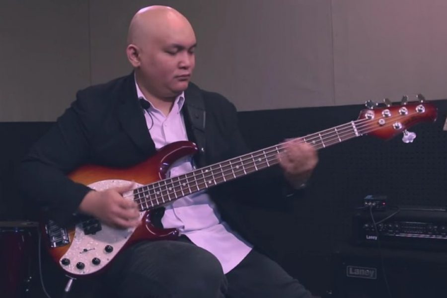 Totalitas Bermusik Ala Franky Sadikin