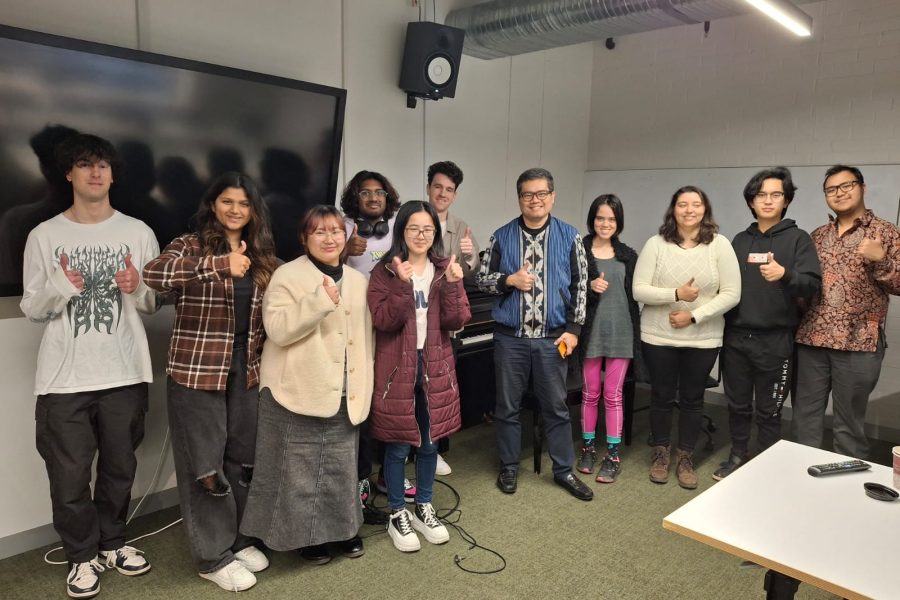 Wawancara dengan Ananda Sukarlan sebagai Composer In Residence di Sydney